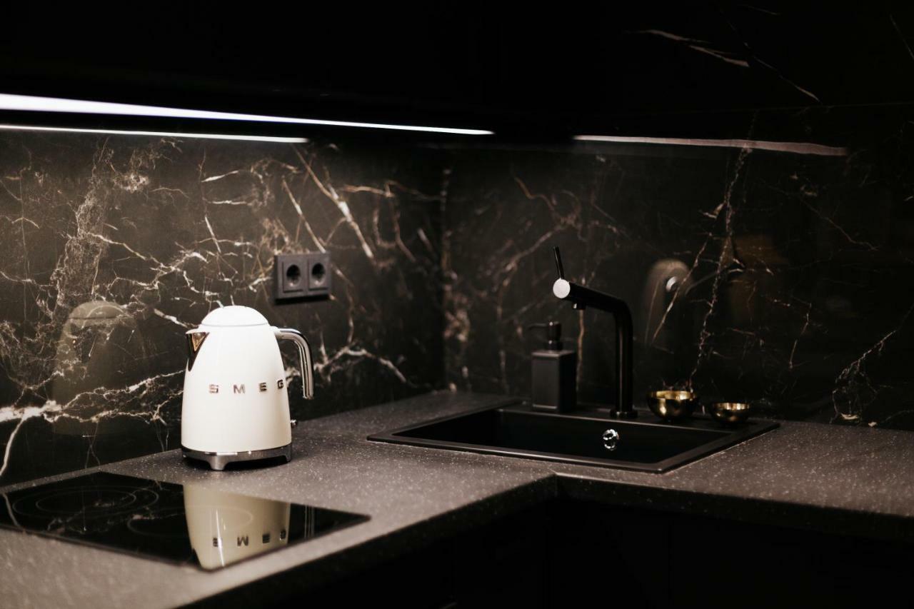 Hotel apartamentowy Tg *